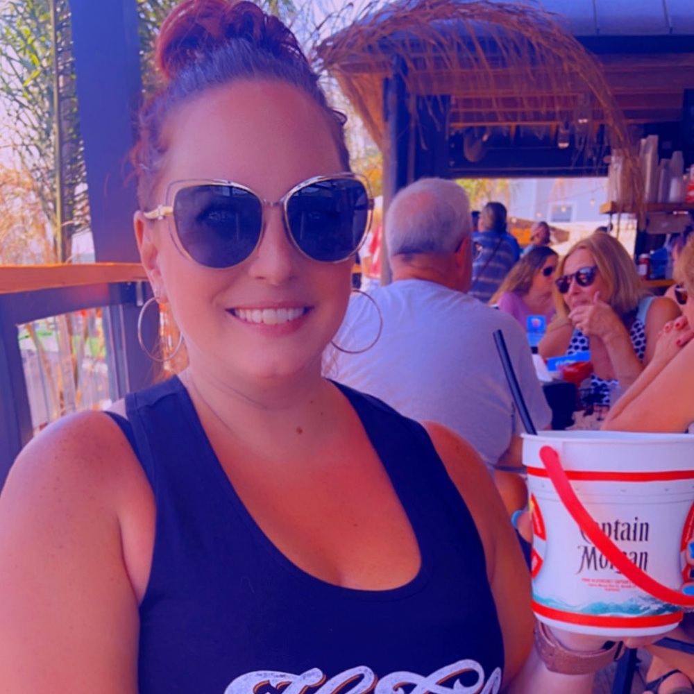 Meet your Posher, Jenn